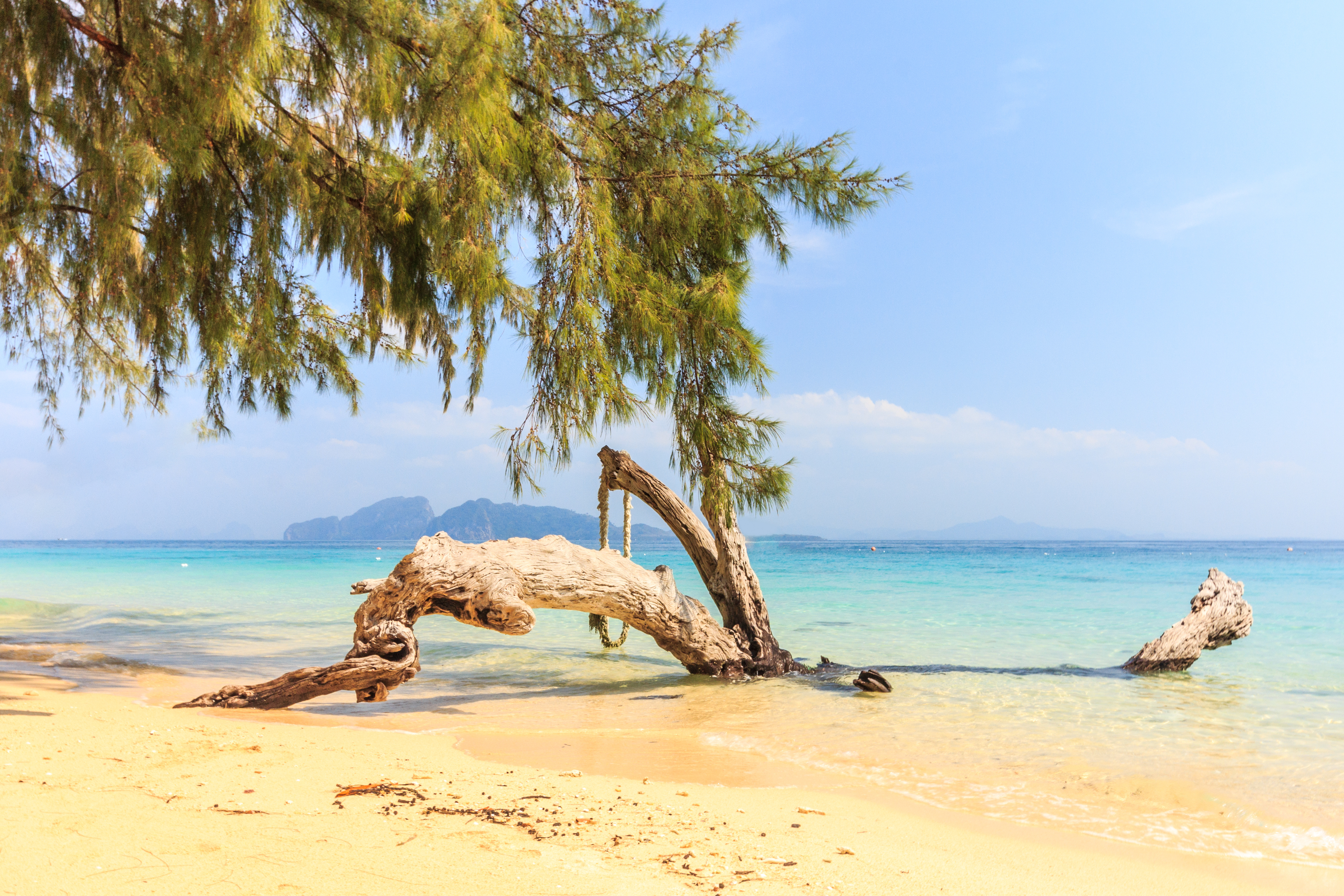 Koh Kradan soft sand beach