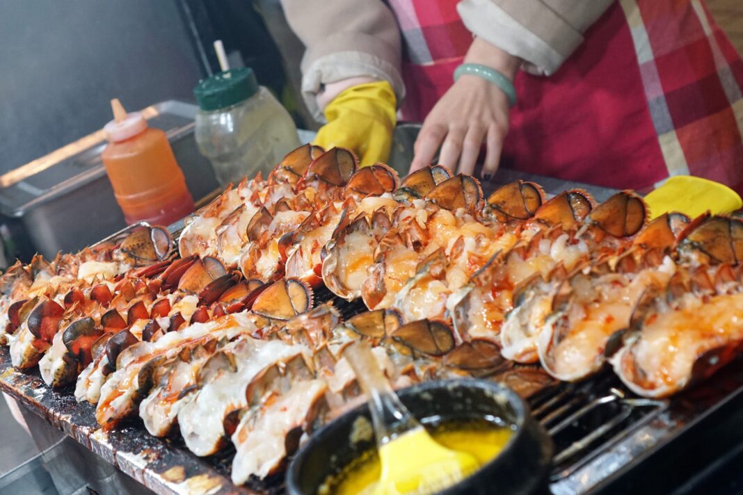 Korean Street Food Guide: 20 Must-Try Street Food In Seoul | TravelRight