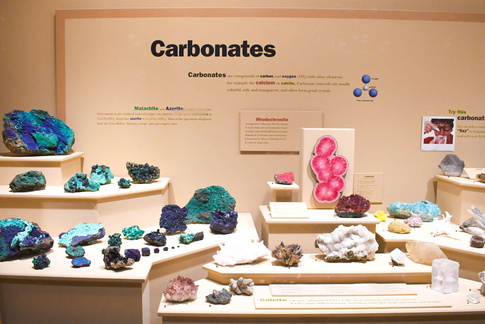Gems & mineral exhibit in Colorado Denver Museum