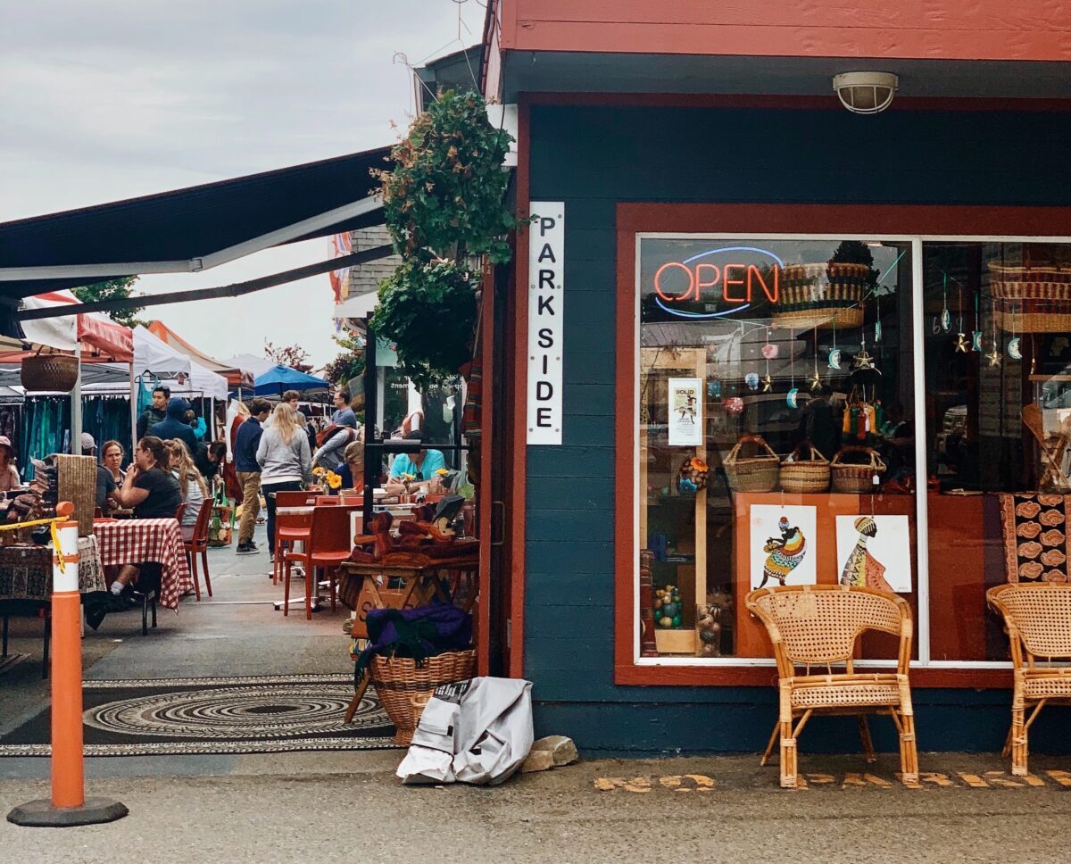 Flea Market in the neighbourhood