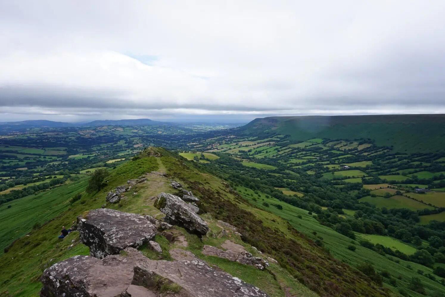 A Guide To Hay Bluff Walks: 4 Routes To The Summit