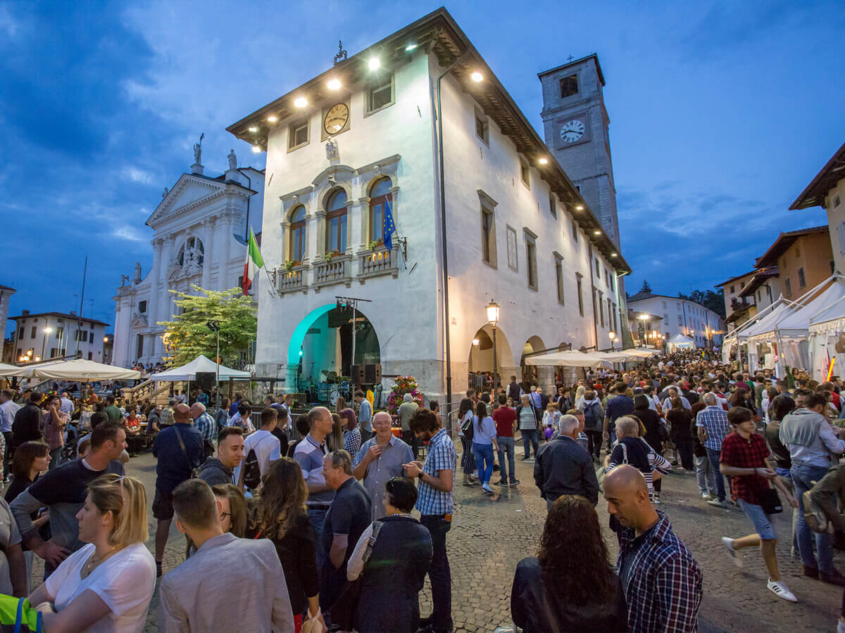 Aria Di Festa San Daniele Prosciutto Festival – Feiern Wie Die Italiener