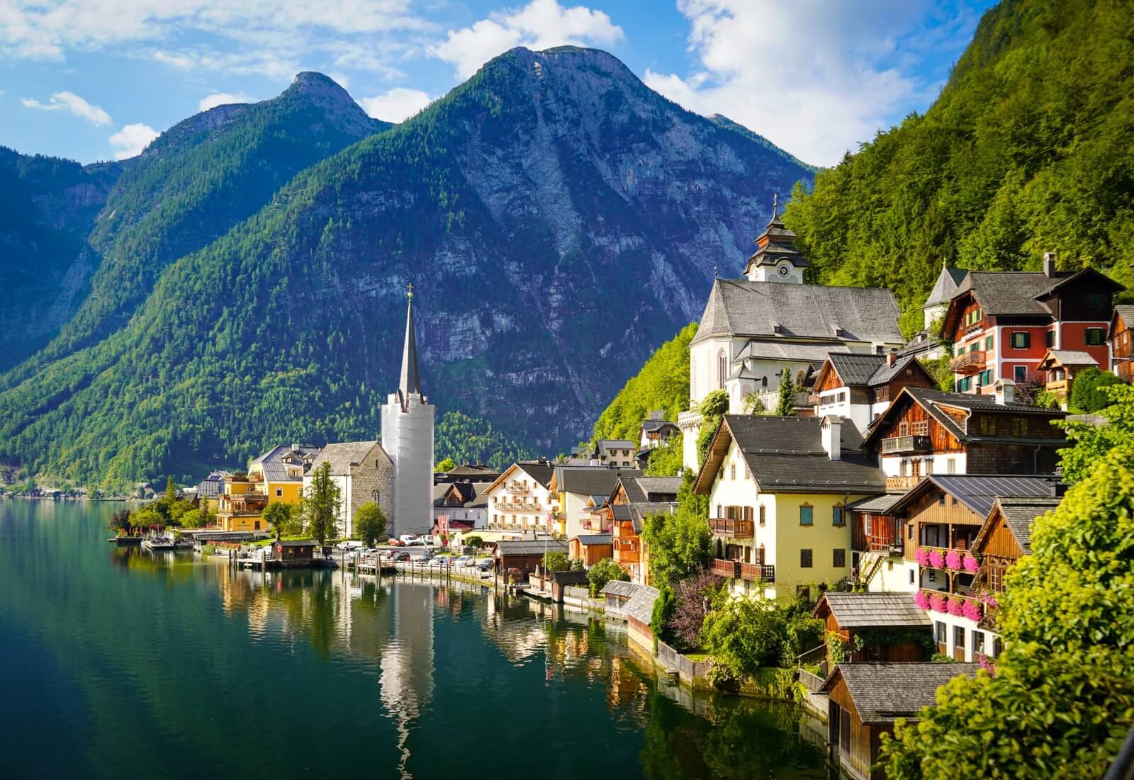 BEST THINGS TO DO AND SEE IN HALLSTATT AT NIGHT