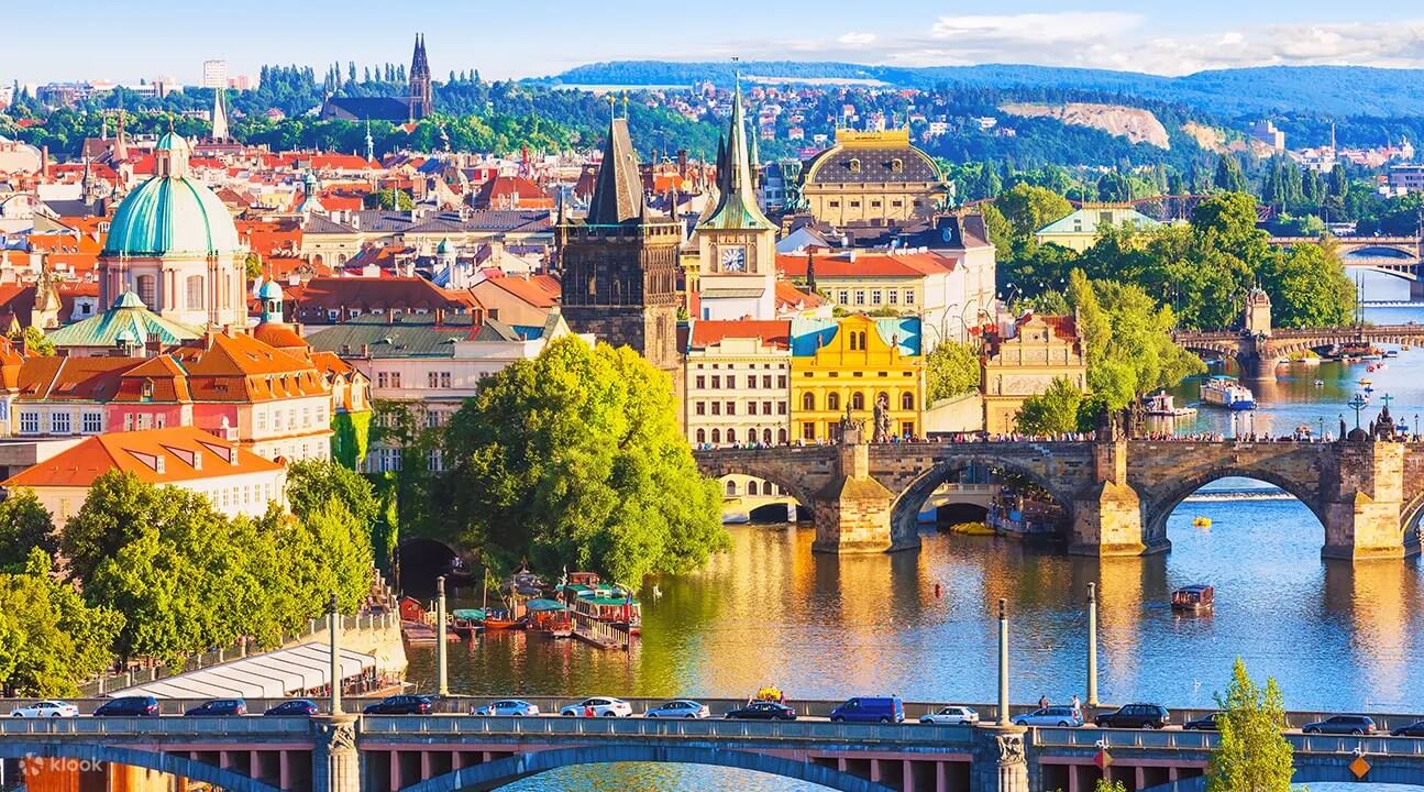 Day Trip To Prague From Vienna – One Day Itinerary