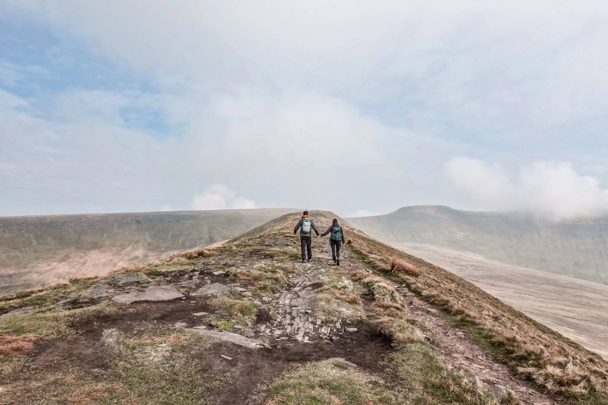 Hiking The Pen Y Fan Horseshoe – A Complete Guide (With Maps)