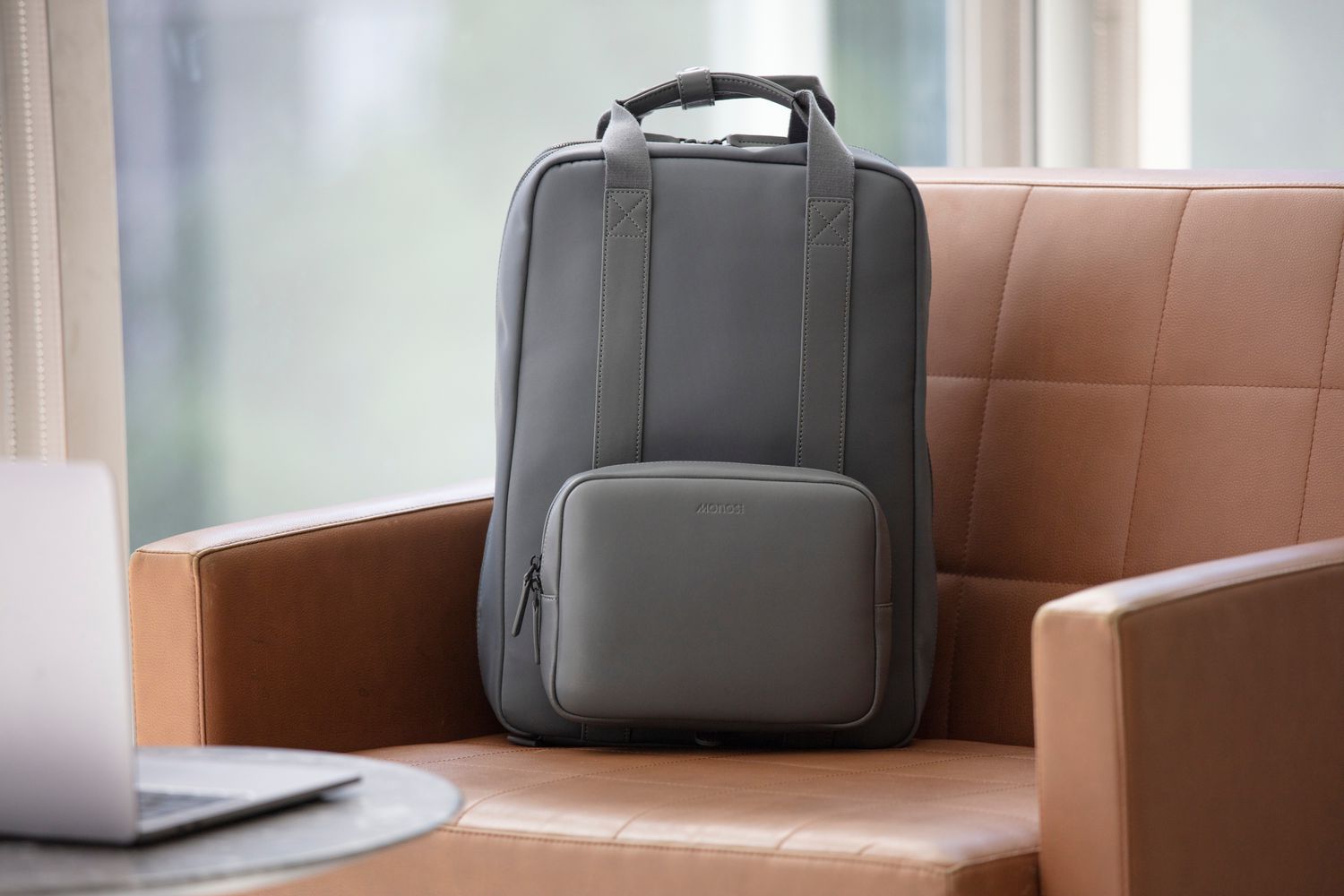 monos-metro-backpack-review-is-it-actually-worth-the-price