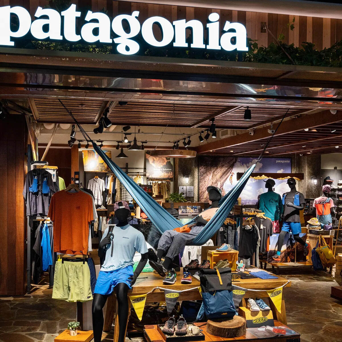 Patagonia Outlet: Everything You Need To Know About The Shopping Experience