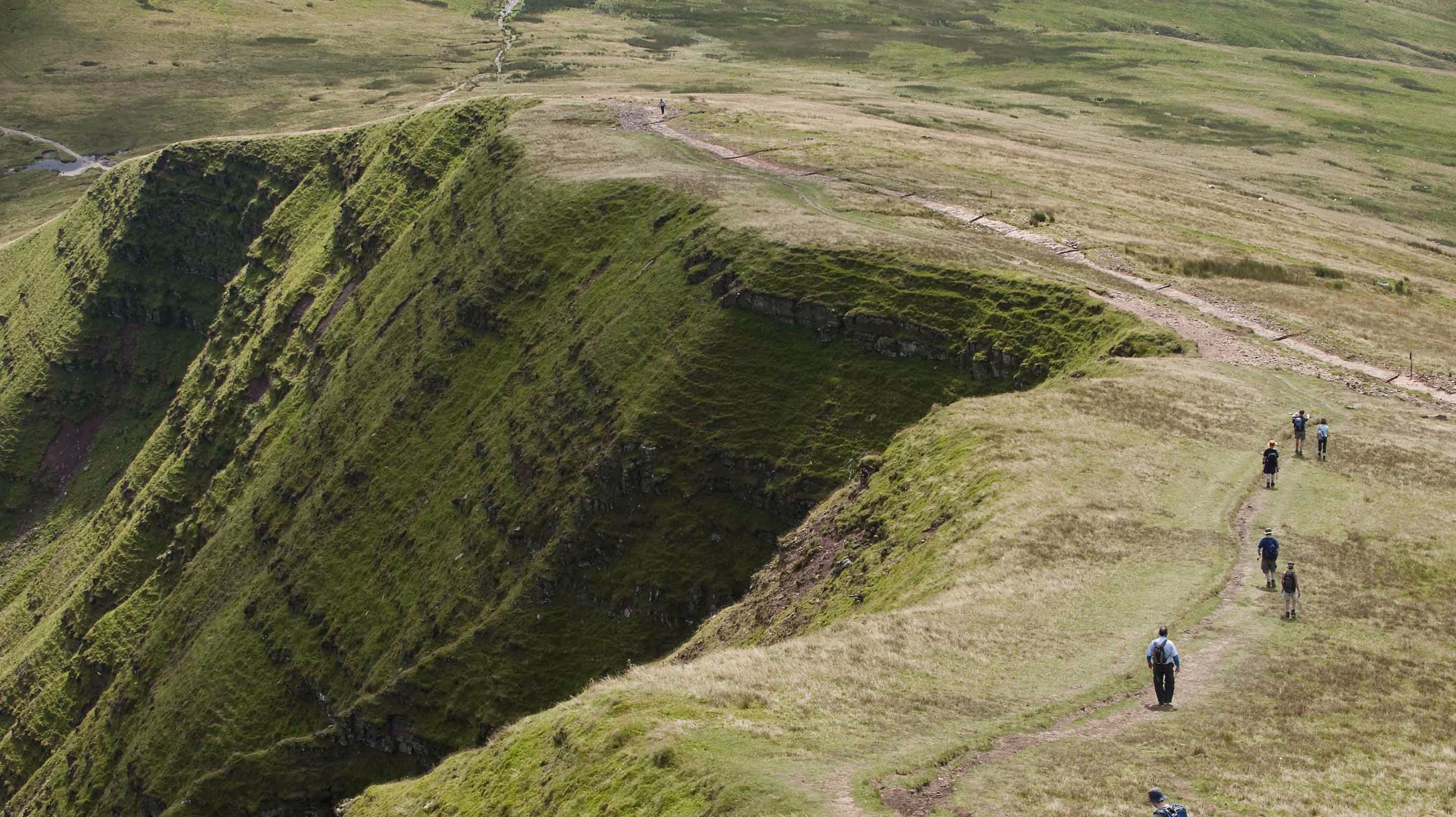 The Best Pen Y Fan Walks – 5 Routes To The Summit