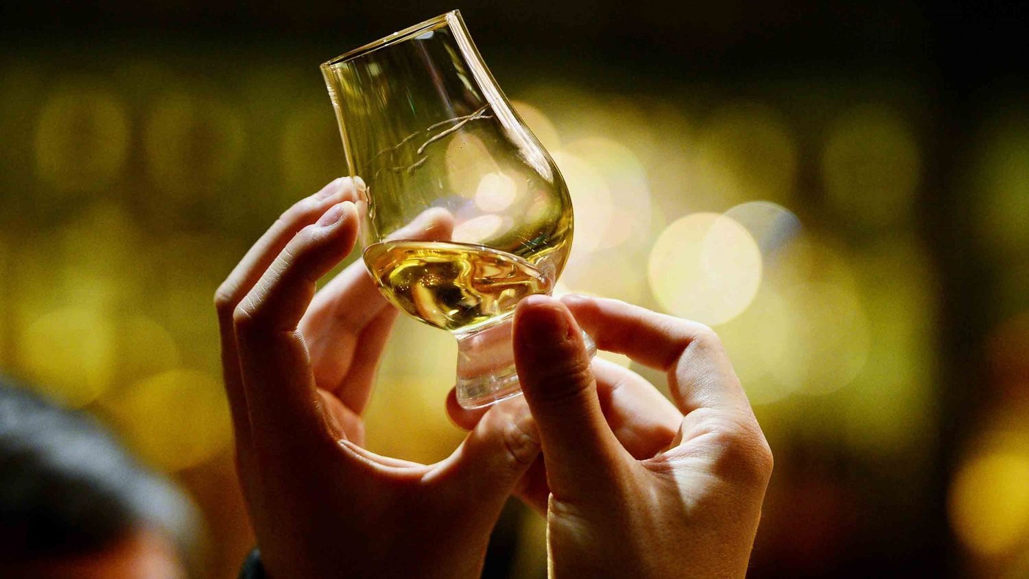 top-things-to-know-about-tasting-whisky-a-complete-tasting-guide-tips