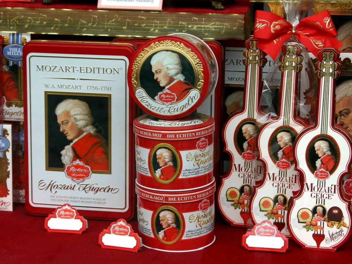 What To Buy In Vienna: Best 15 Souvenirs From Vienna