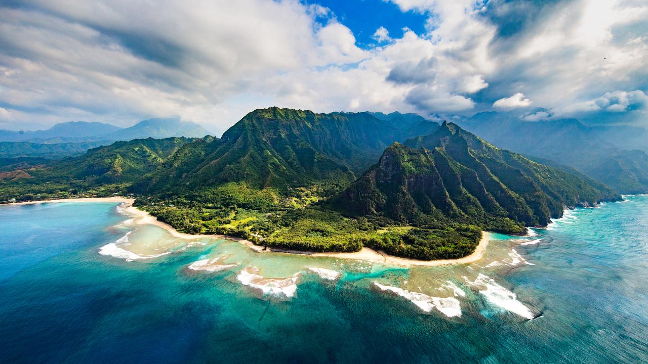What To Pack For A Week In Hawaii: 60 Essential Things To Bring