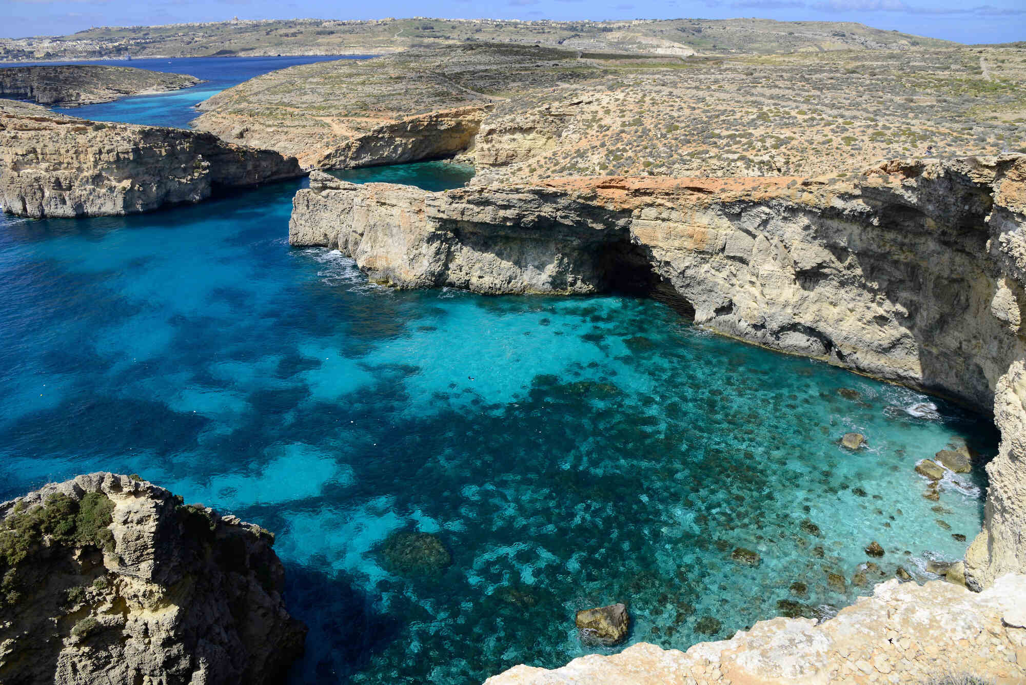 Crystal Lagoon Malta (Comino) – Travel Guide