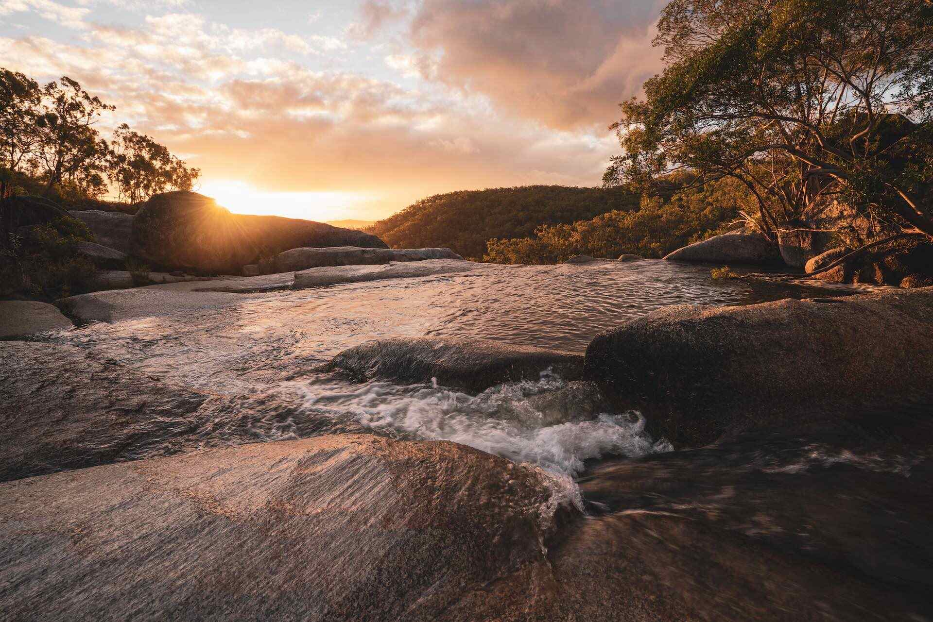 Davies Creek Falls – Infinity Pool Waterfall (Cairns/Tablelands)