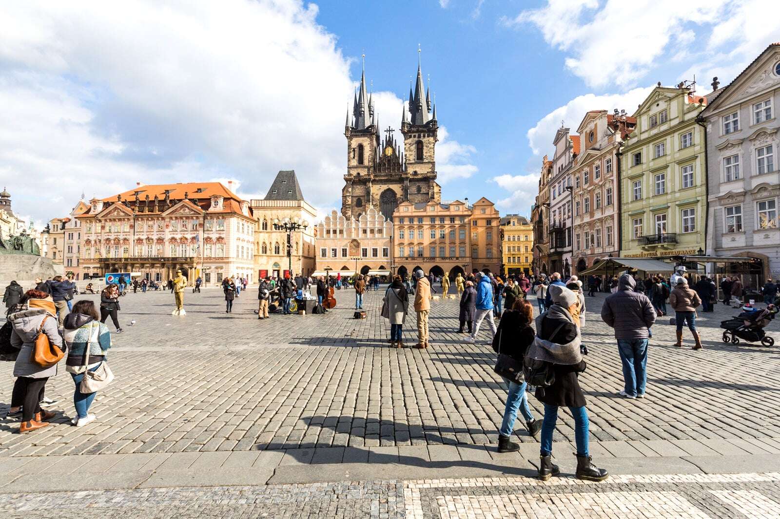 Is Prague Safe? (What To KNOW)