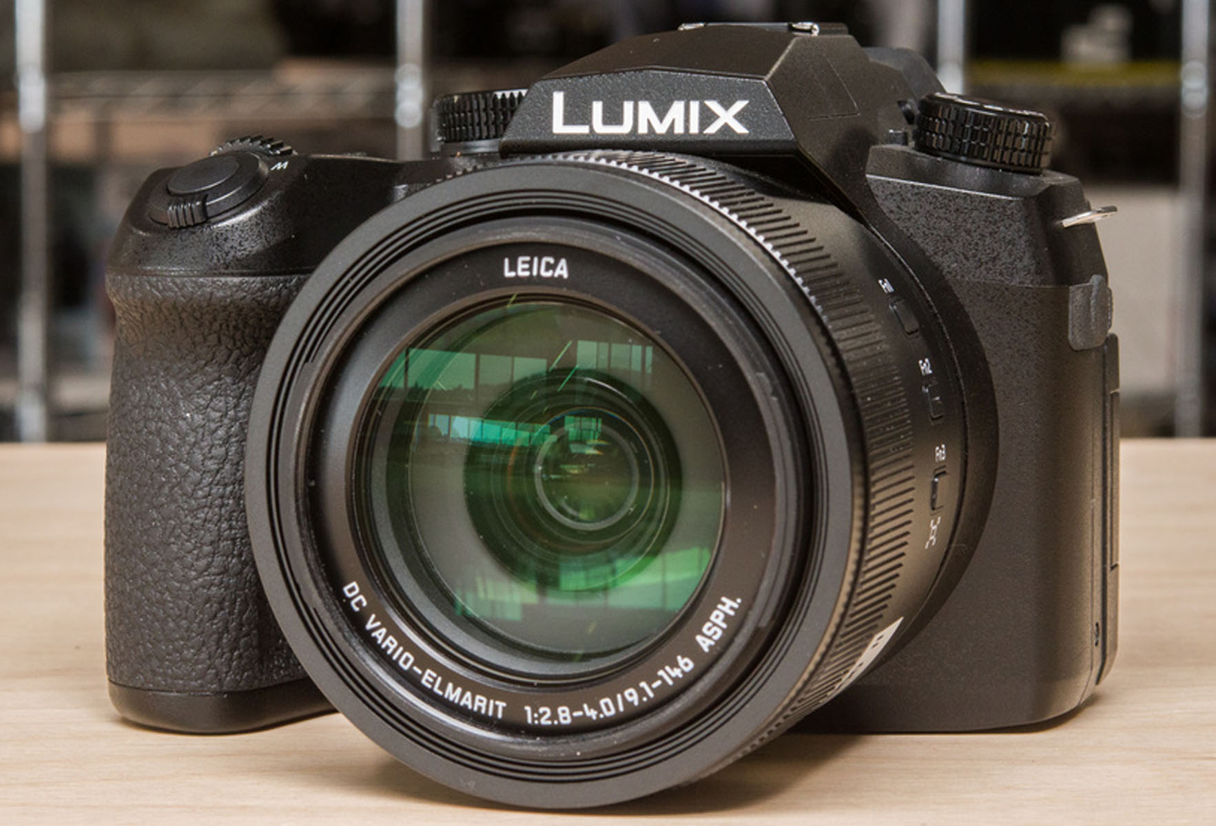 Panasonic Lumix FZ1000 – BEST Travel Camera