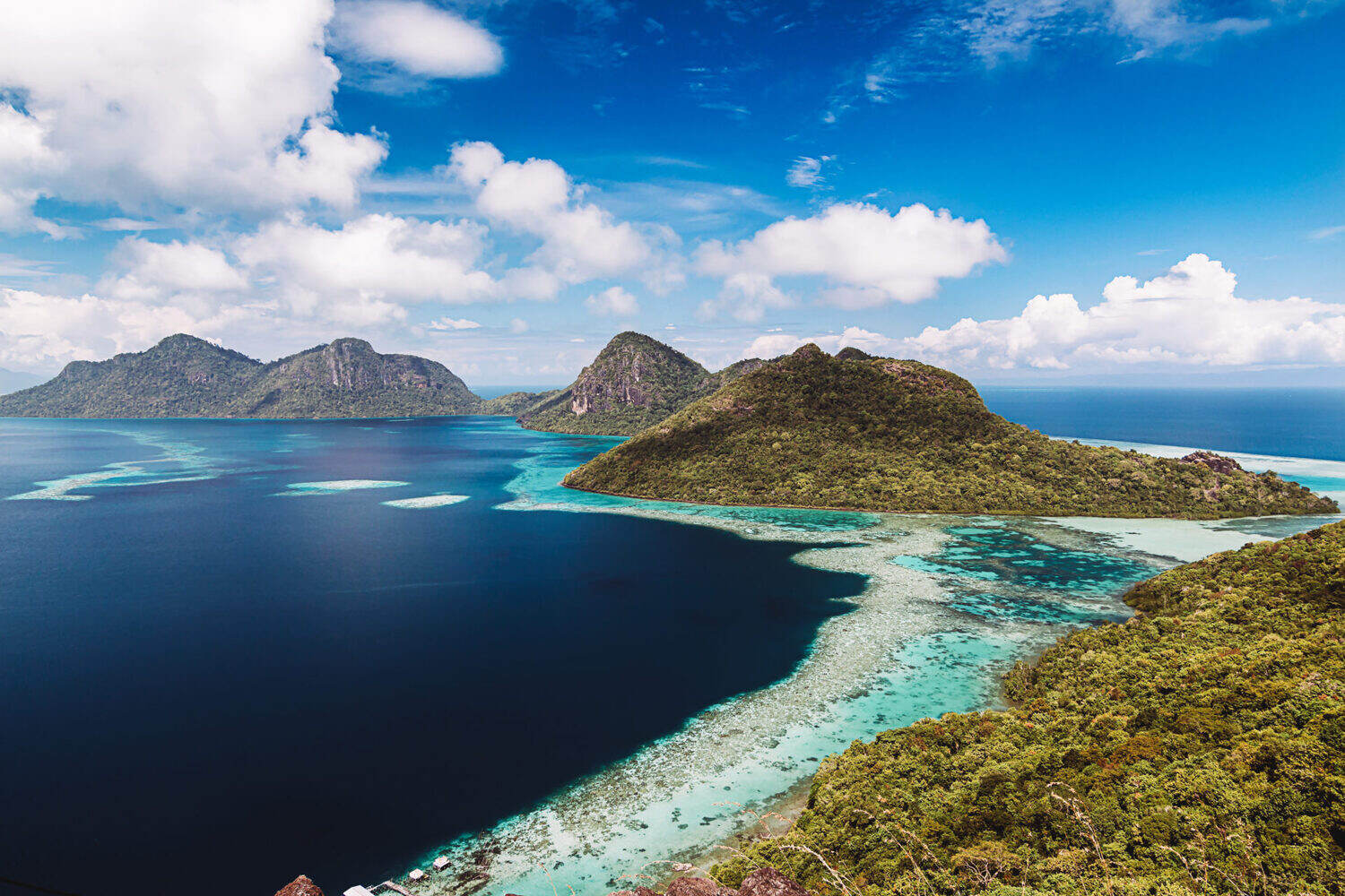 Sabah’s Bohey Dulang Island: Guide To Island Hopping & The Epic Viewpoint Hike