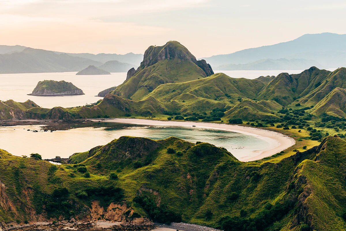 Sunset Hill – Best Sunset In Labuan Bajo, Flores