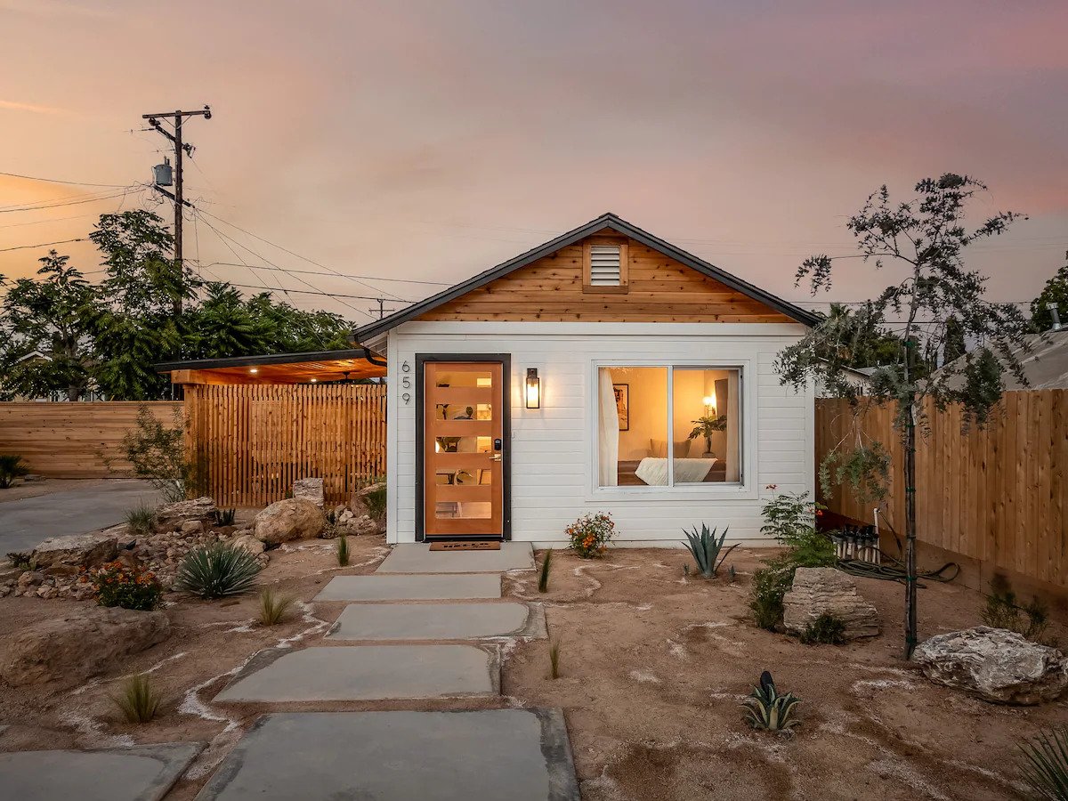 The 20 Most EPIC Airbnbs In Fresno