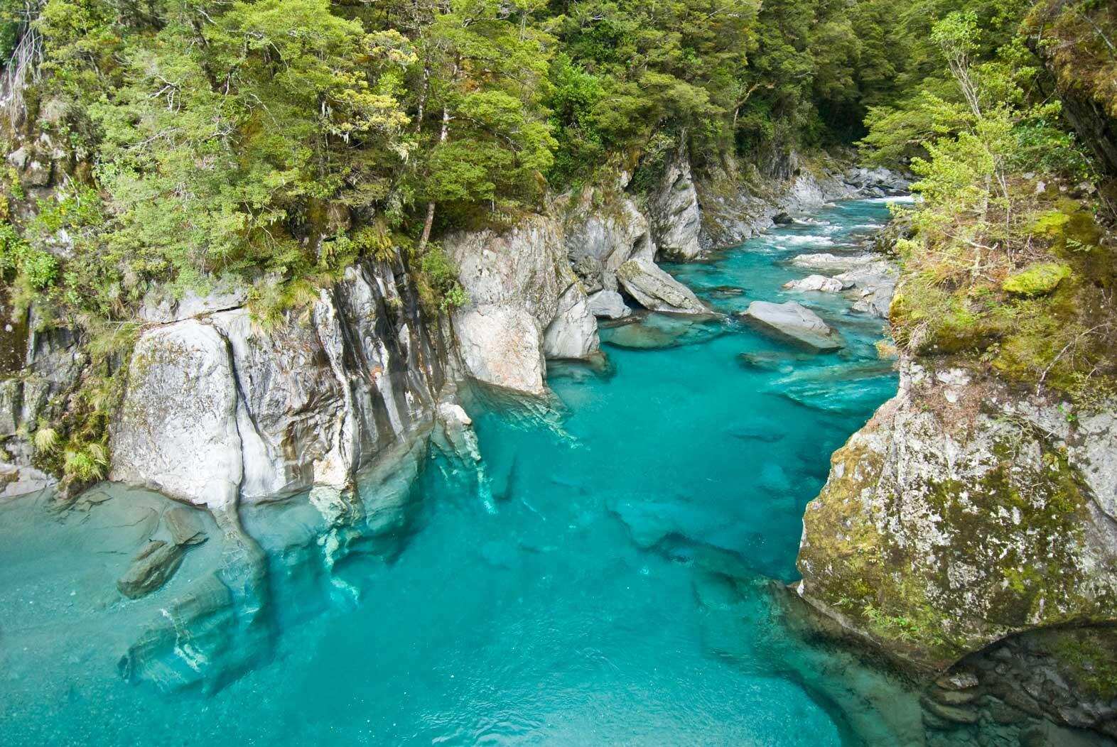 ultimate-guide-to-the-blue-pools-near-wanaka-new-zealand
