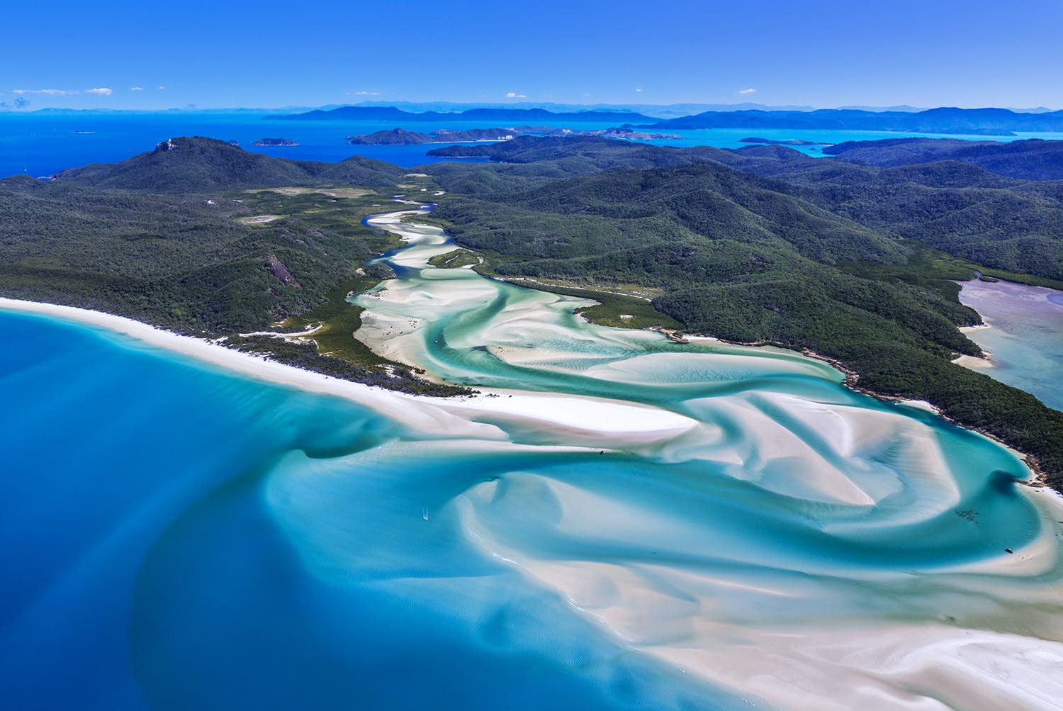 Ultimate Travel Guide To Visiting Whitehaven Beach On Whitsunday Island, Queensland