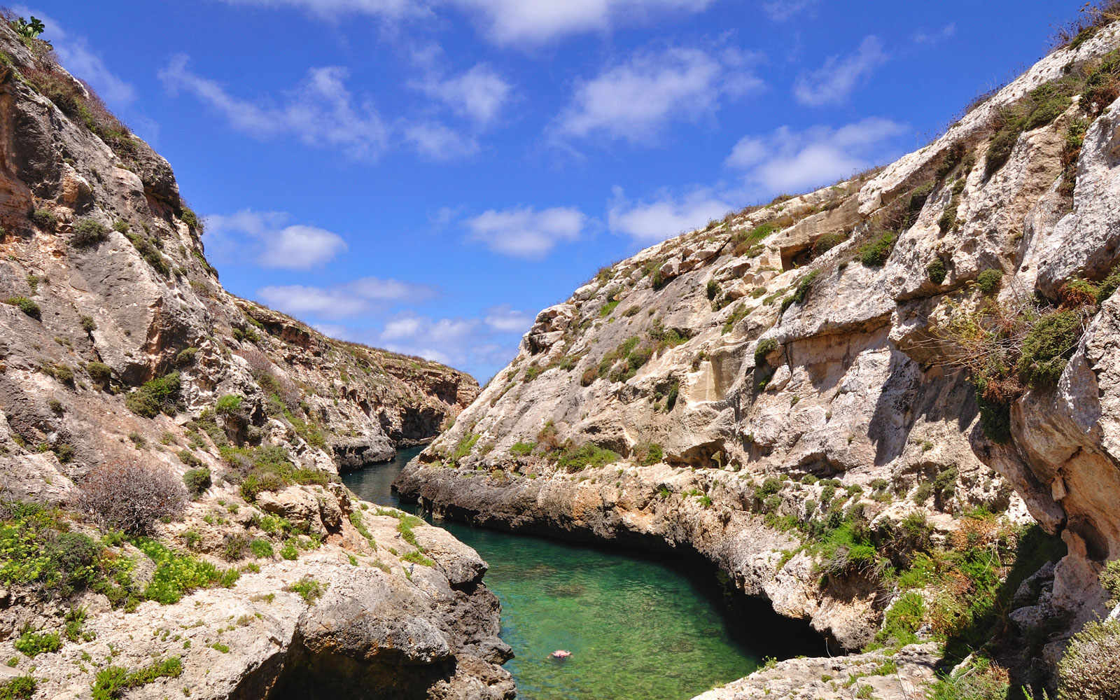 Wied Il Ghasri Beach Gozo (Malta) – Complete Guide