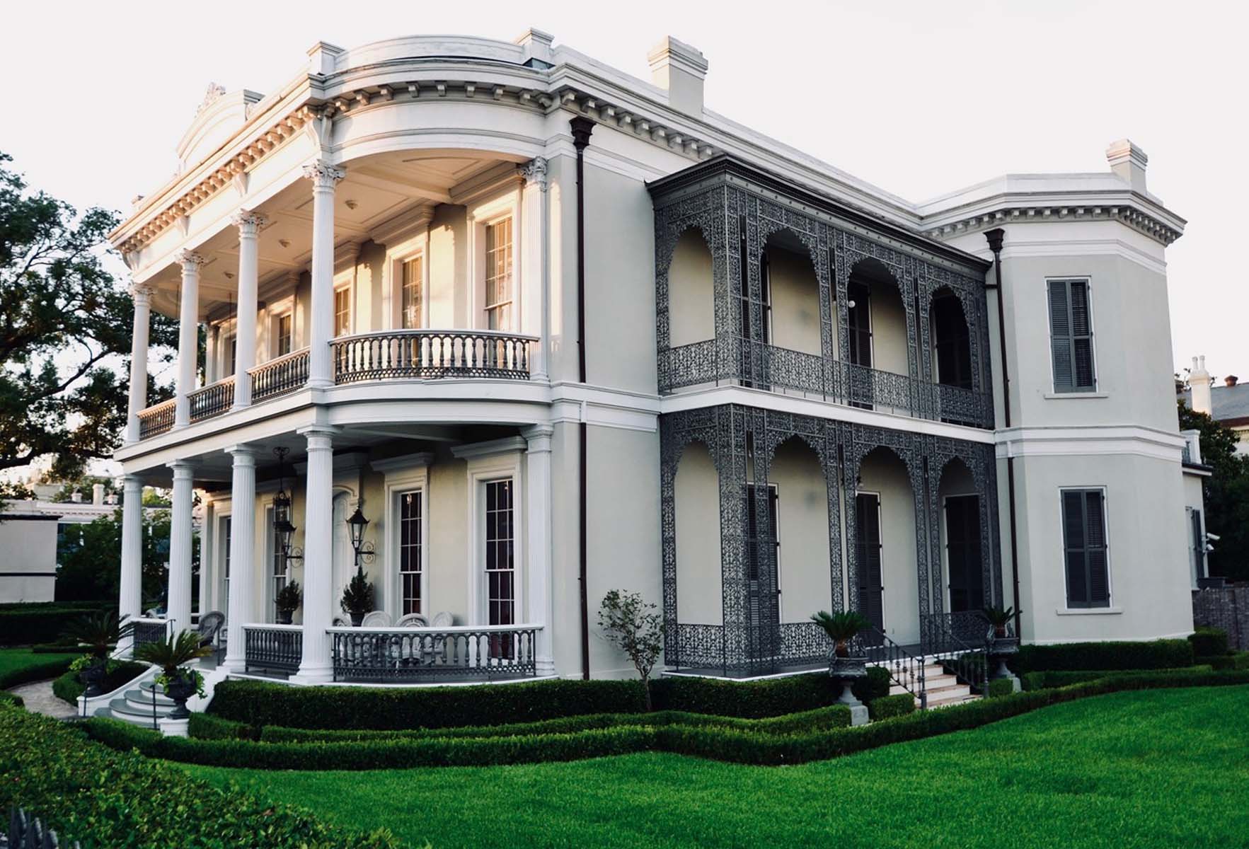 A Tour Of The New Orleans Garden District