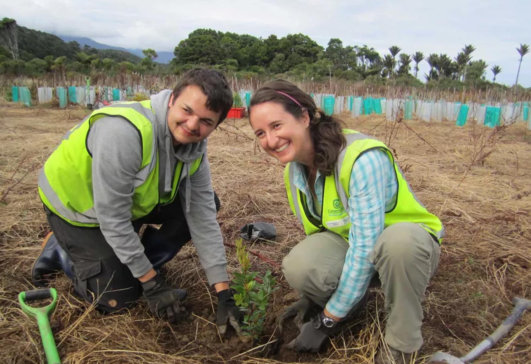 Biggest And BEST Guide To Volunteering In New Zealand