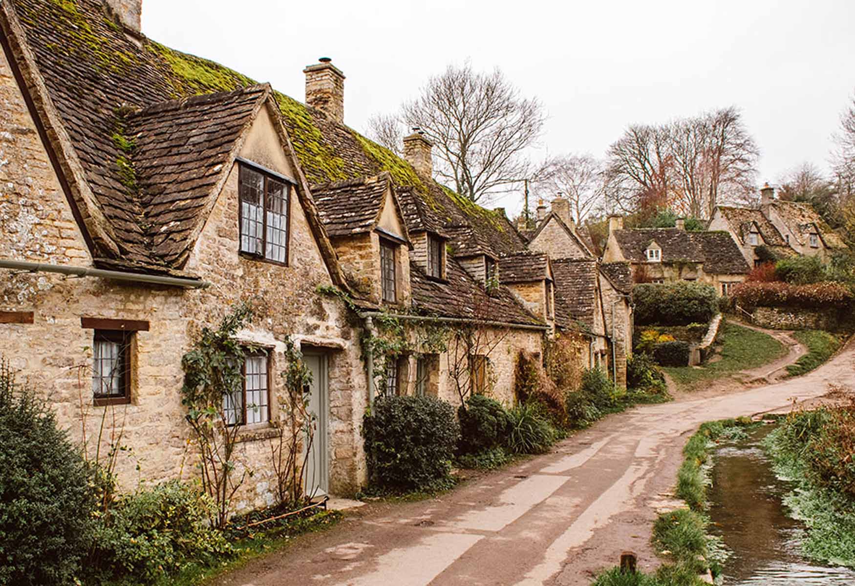 Cotswolds Road Trip (EPIC Budget Guide)