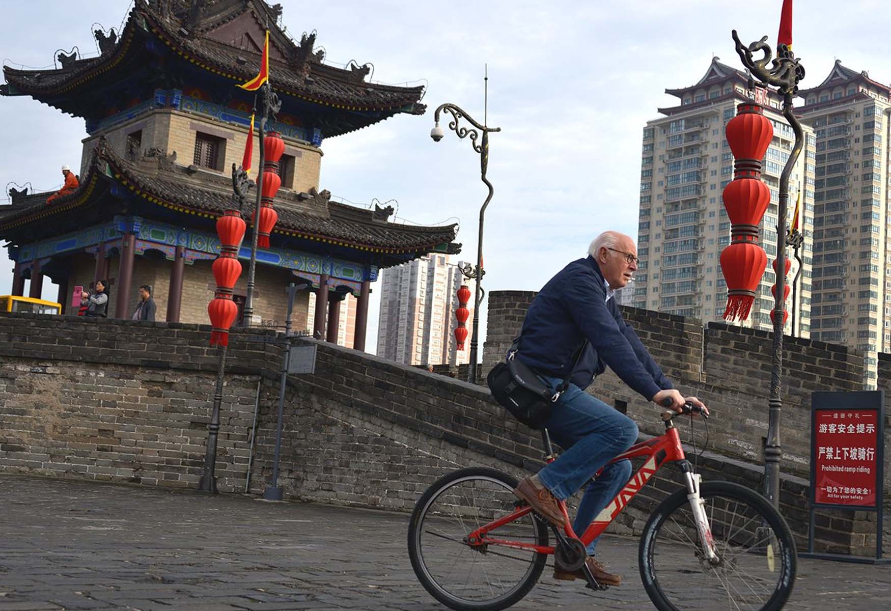 Cycling The Xian City Wall – China’s Oldest Wall