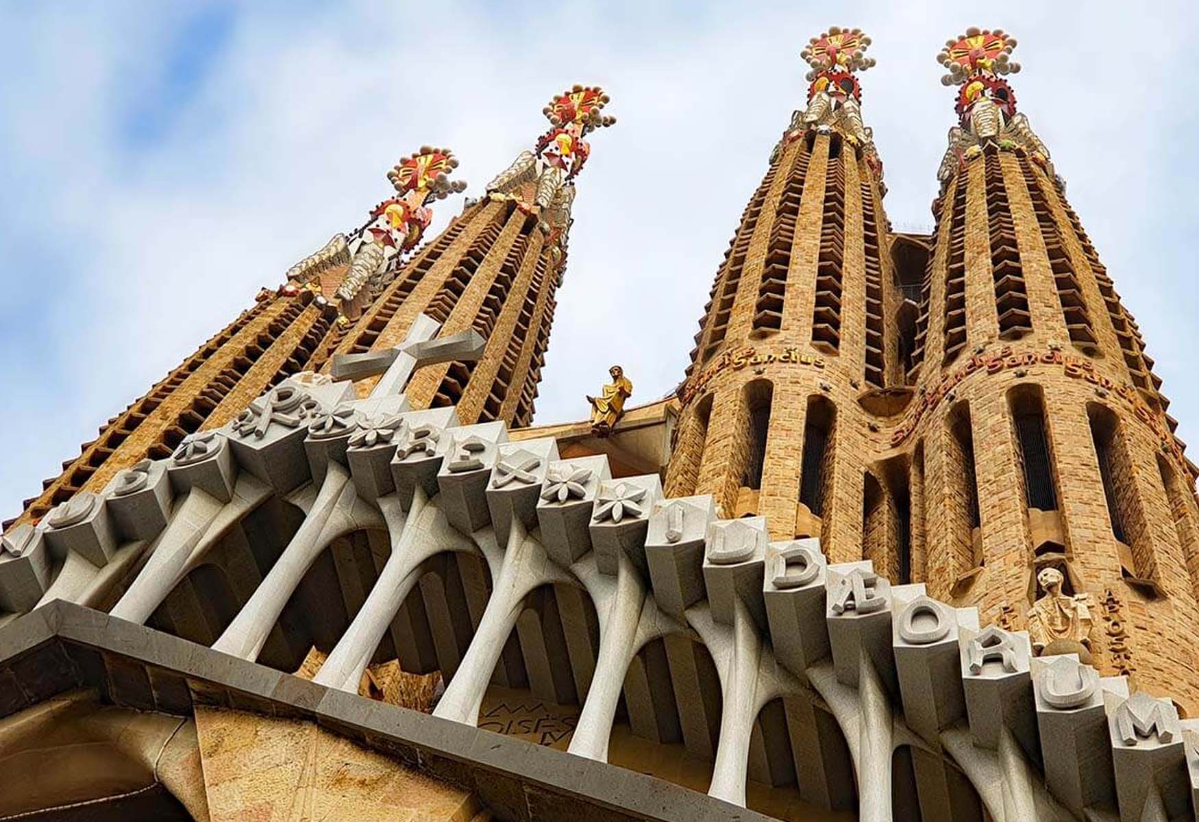 EPIC BARCELONA Itinerary!