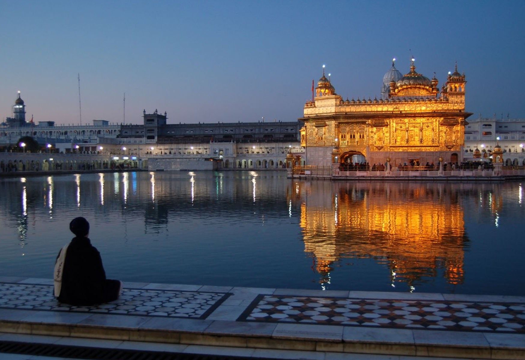 Golden Temple Of Amritsar – India’s Shining Star