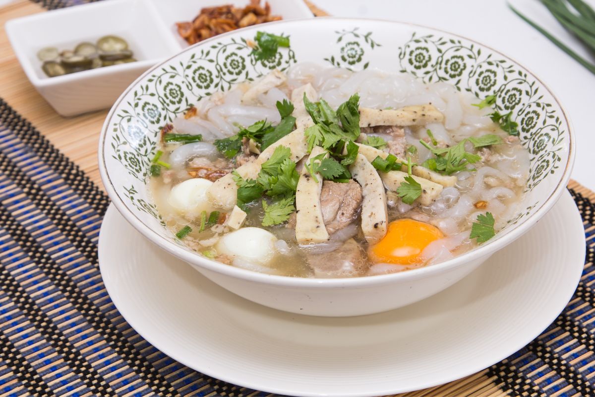 Vietnamese Food: 34 Traditional Dishes To Try In Vietnam