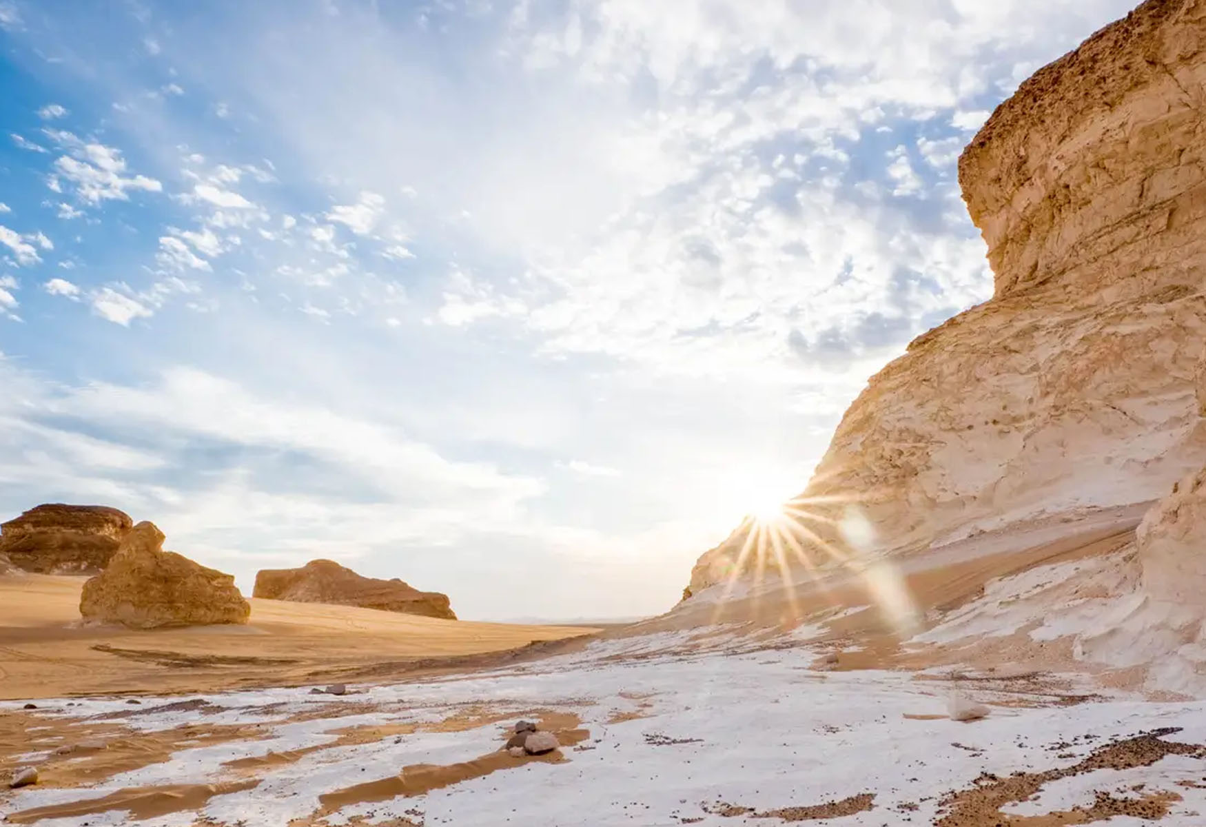 Visit The Amazing White Desert Of Egypt