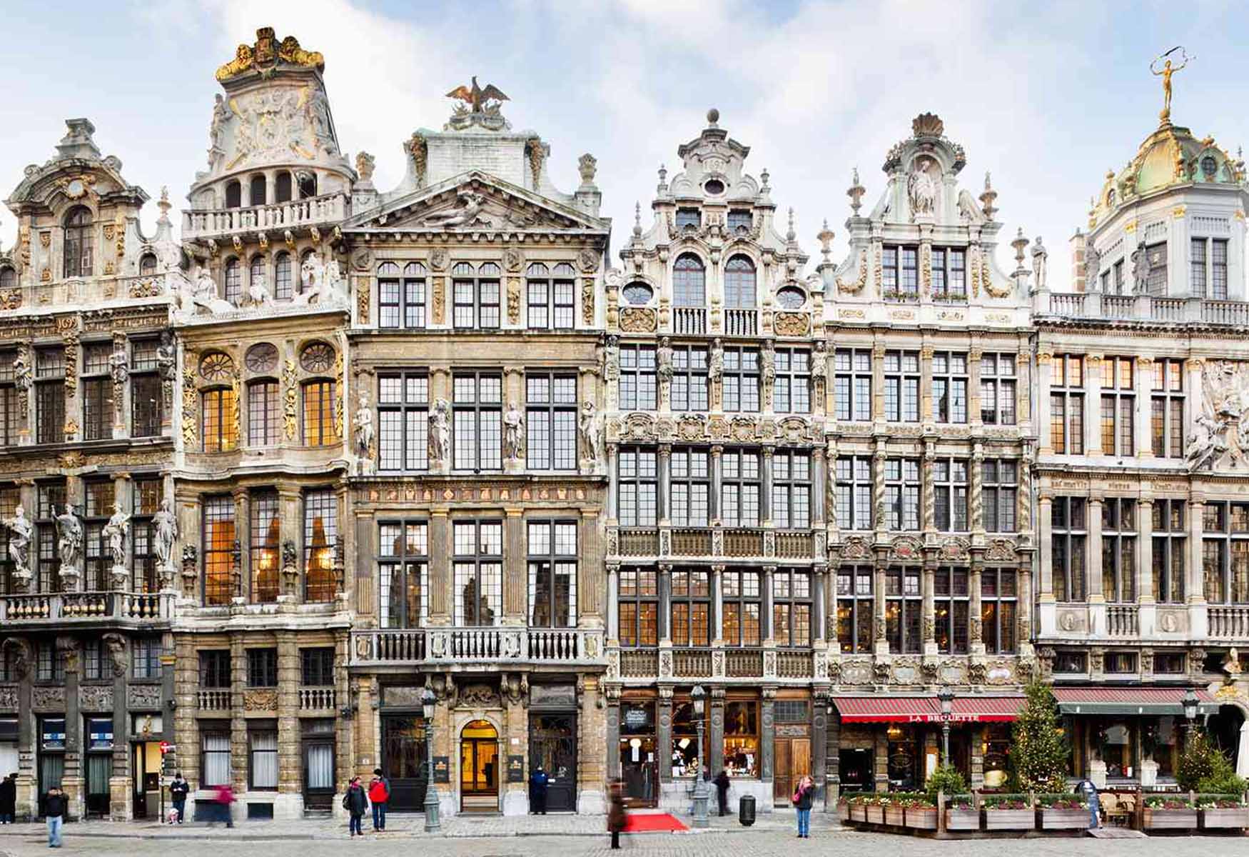 Where To Stay In Brussels (5 BEST Areas)