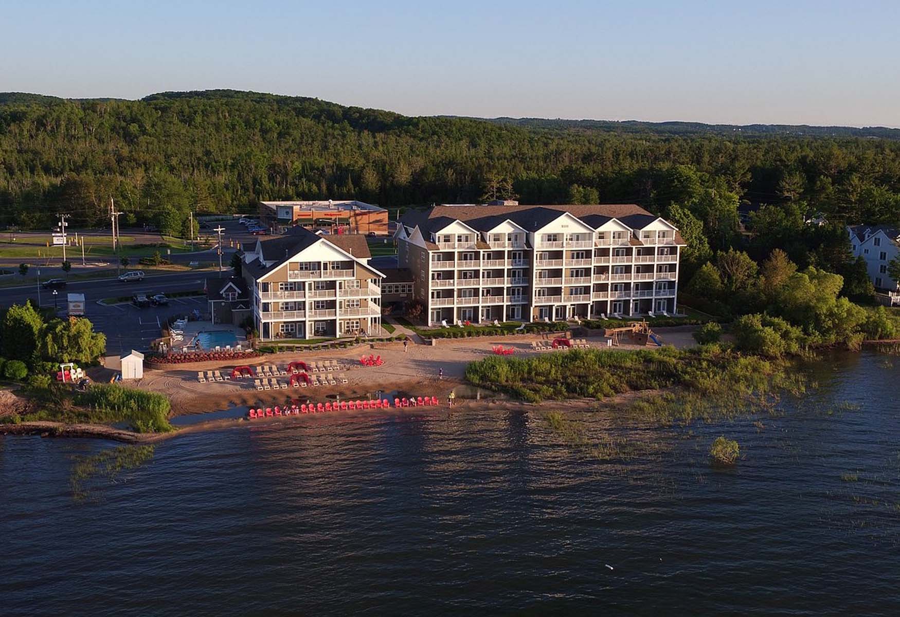 Where To Stay In Traverse City?