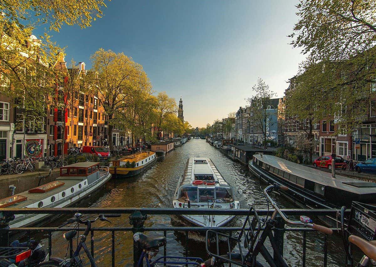 Amsterdam With Kids – 7 Attractions You And Your Child Will Love