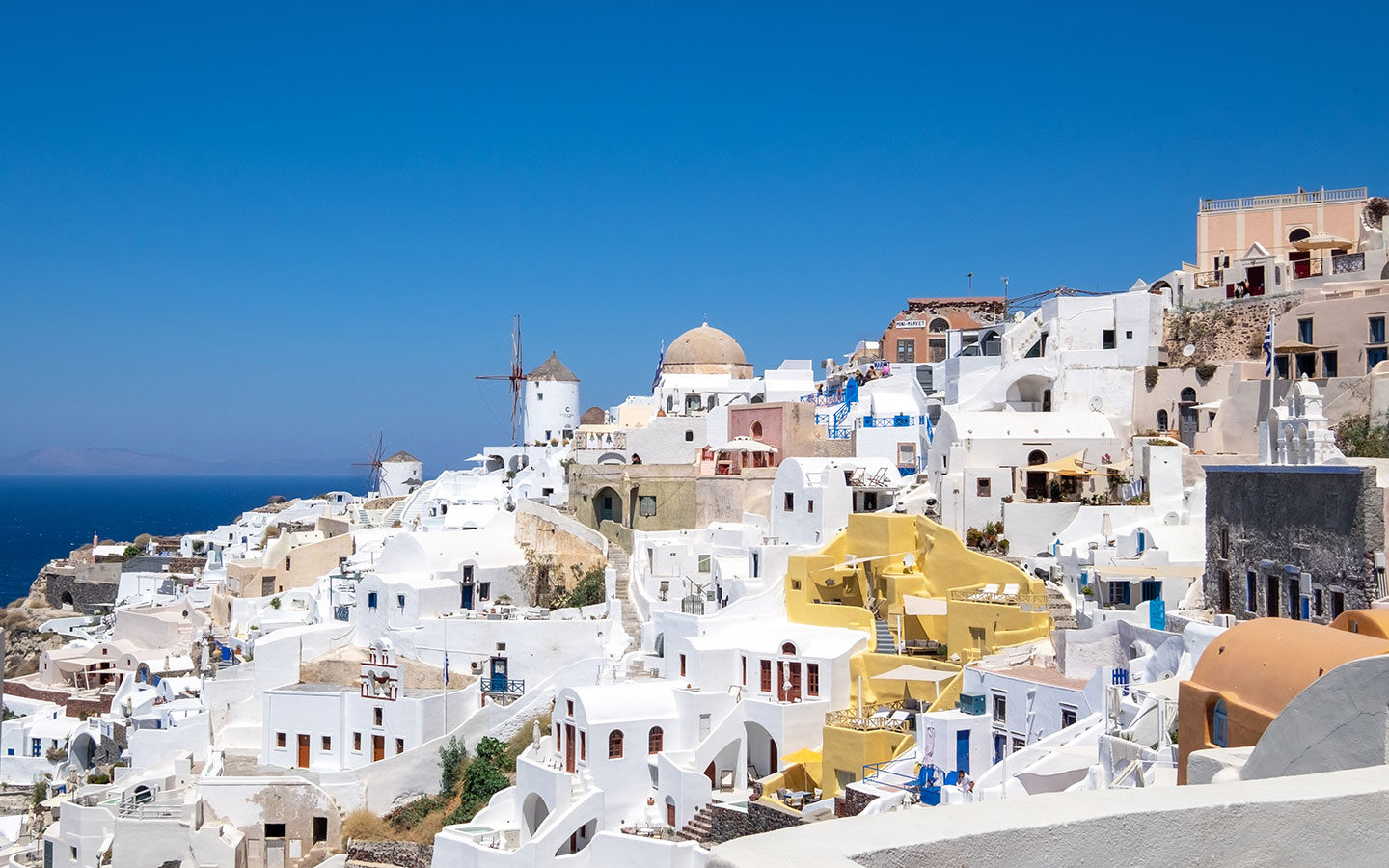 BEST Guide For Choosing Between Santorini Vs Mykonos