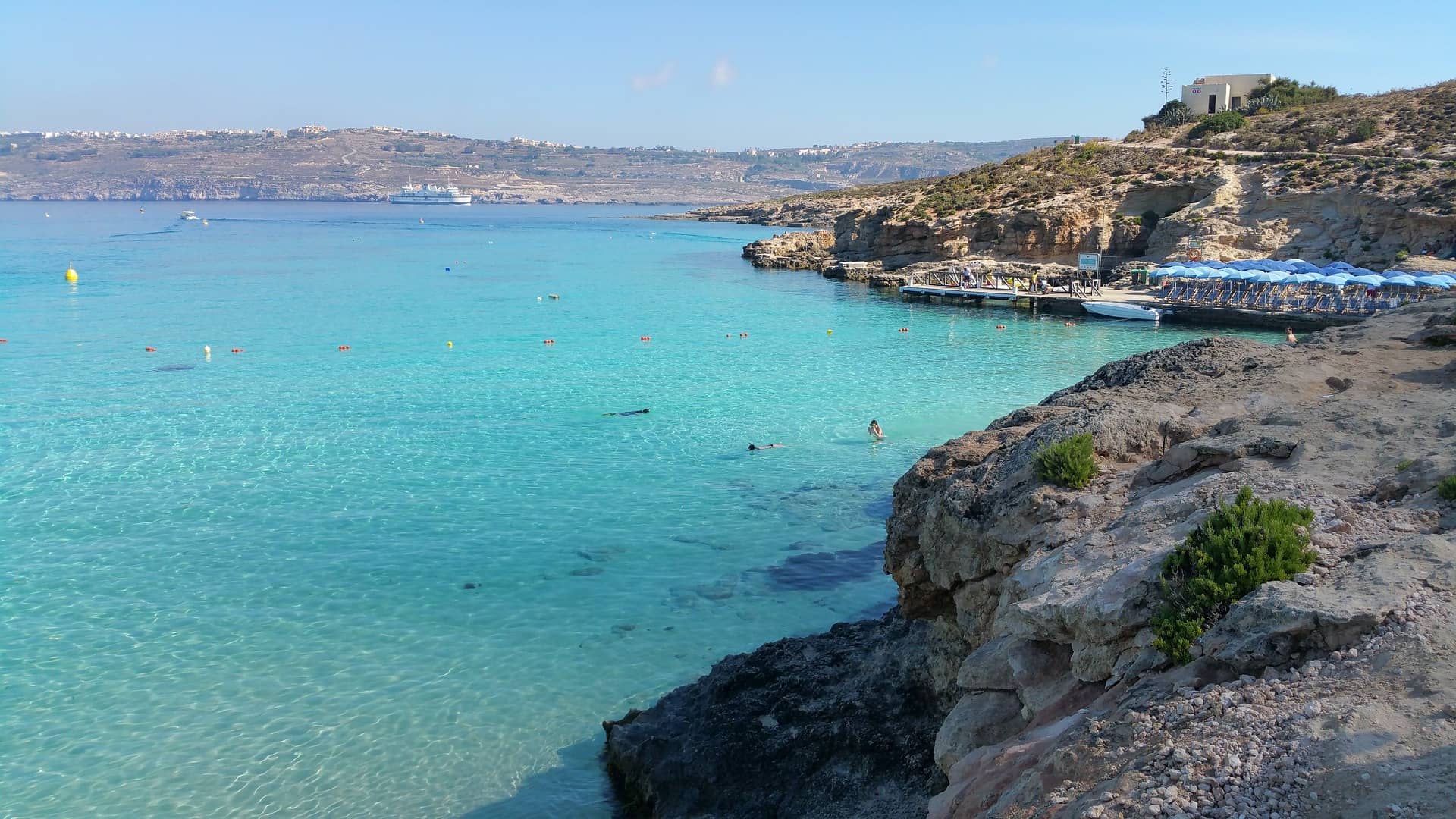 blue-lagoon-malta-comino-island-how-to-get-here-what-to-do