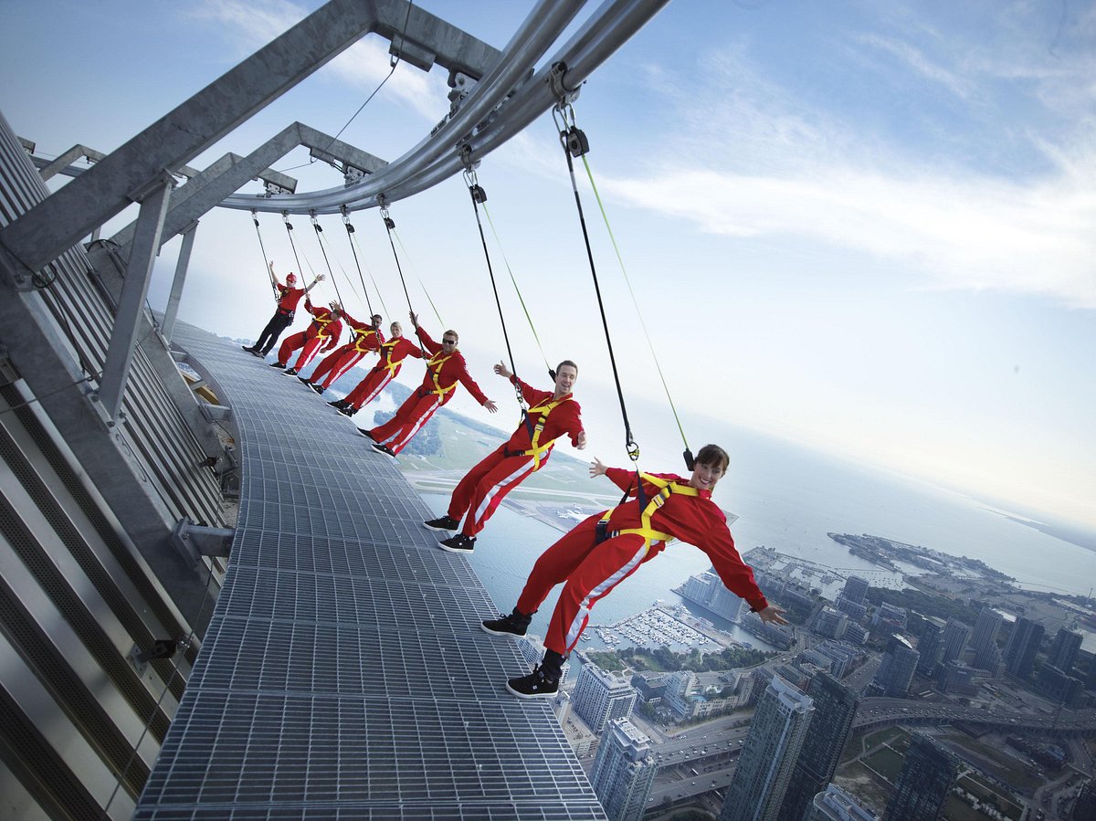 CN Tower Edgewalk – Taking On The World’s Highest Sky Walk