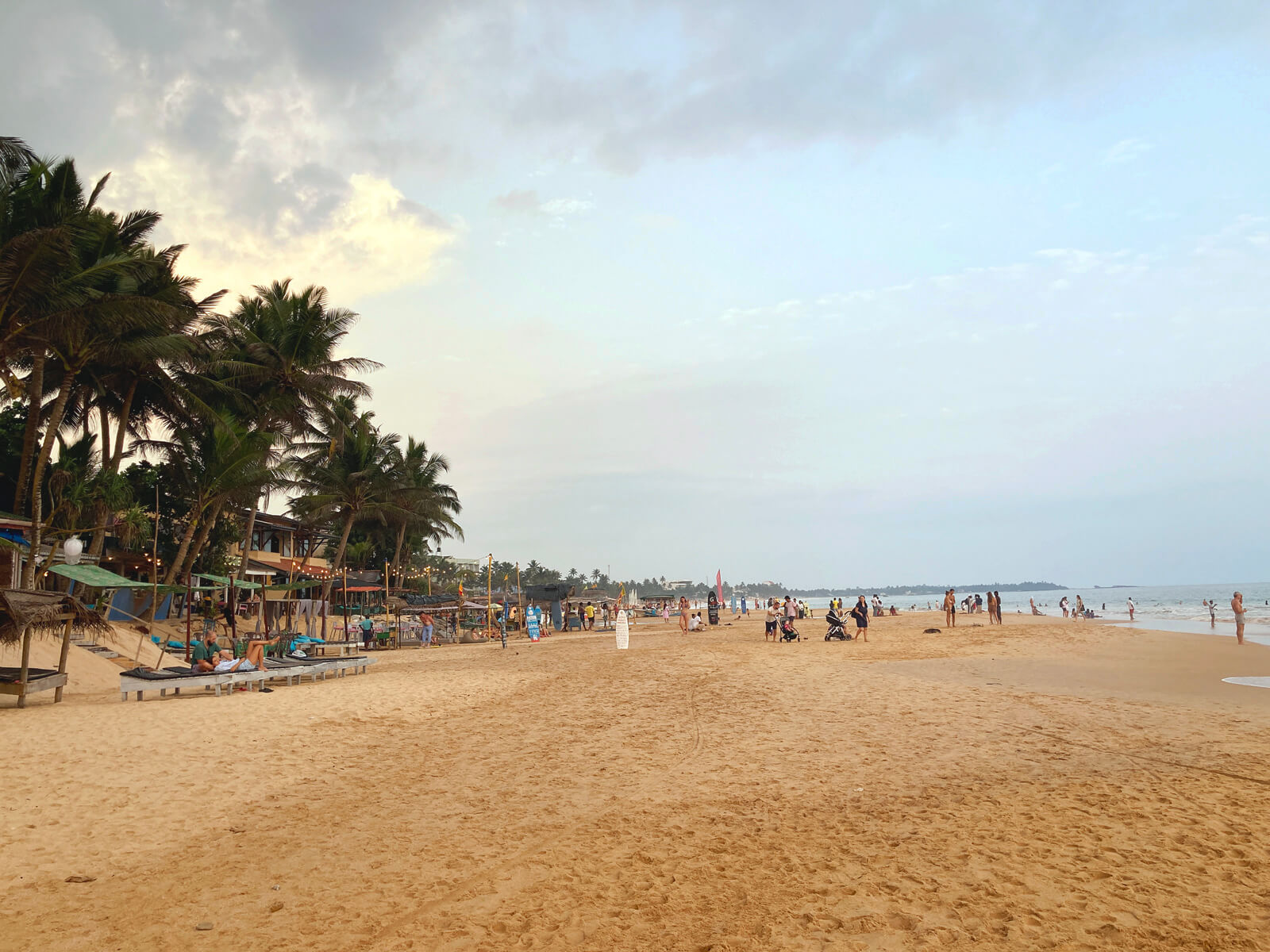 Hikkaduwa Beach Sri Lanka – Surf, Sun And Sand