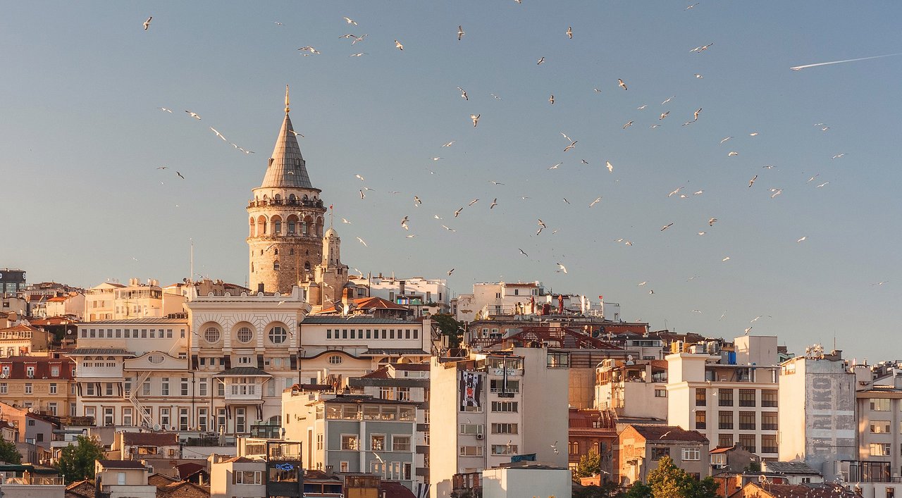 in-depth-travel-guide-backpacking-istanbul
