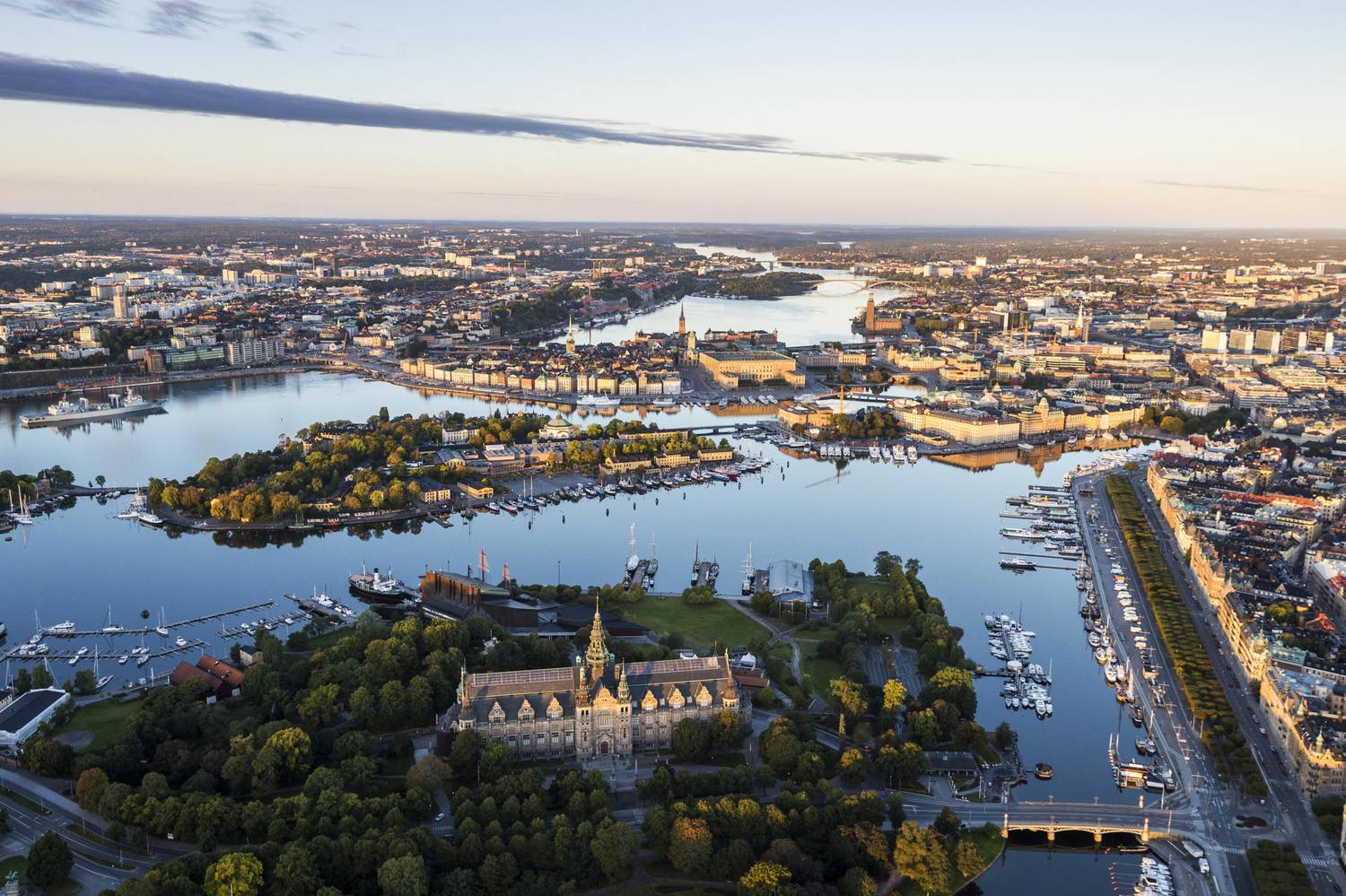 in-depth-travel-guide-backpacking-stockholm