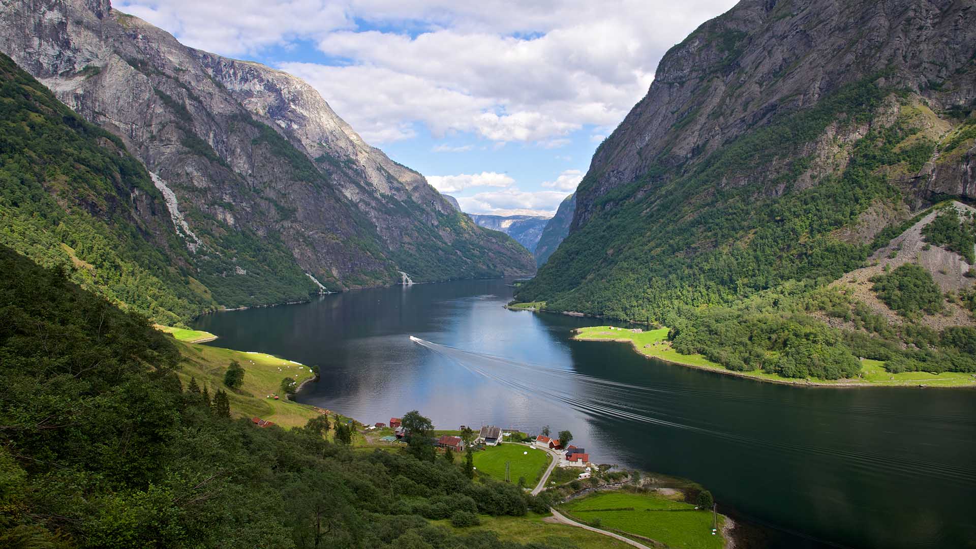 Norway In A Nutshell – Scenic Train Rides To Fantastic Fjords
