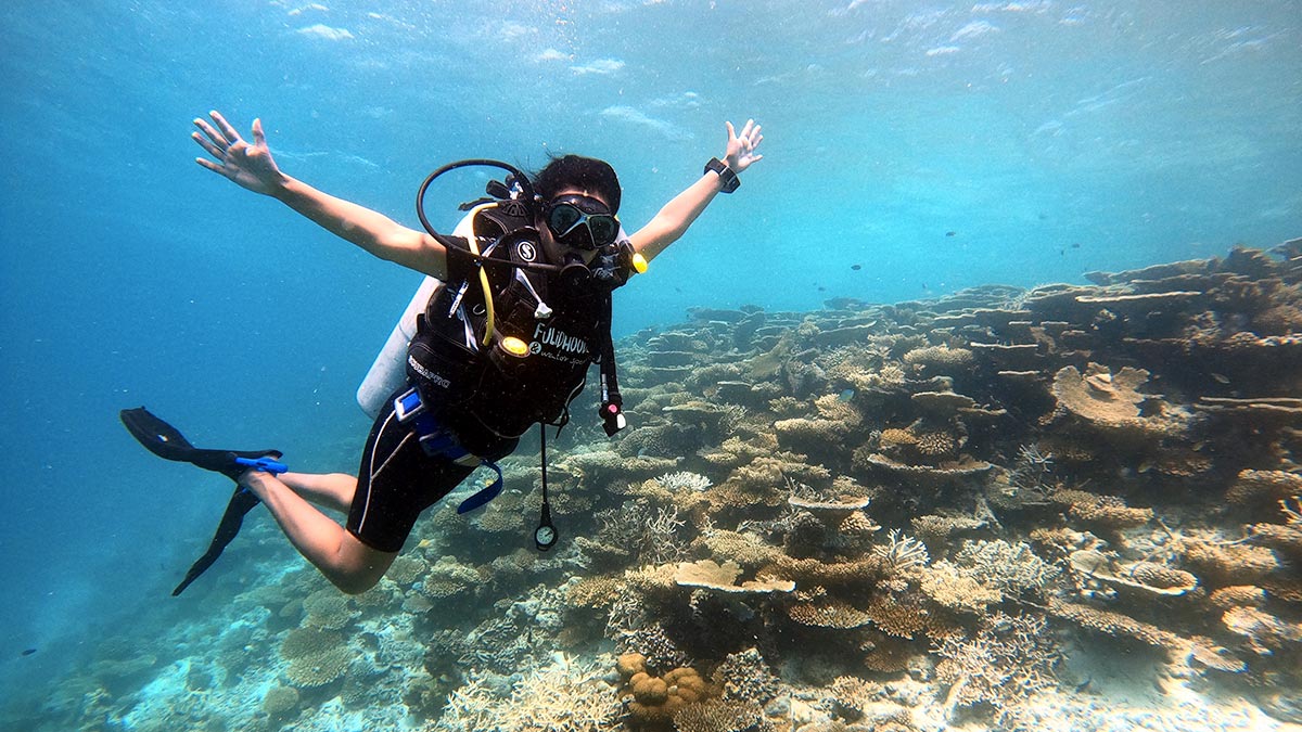 scuba-diving-maldives-from-trepidation-to-a-lifes-lesson
