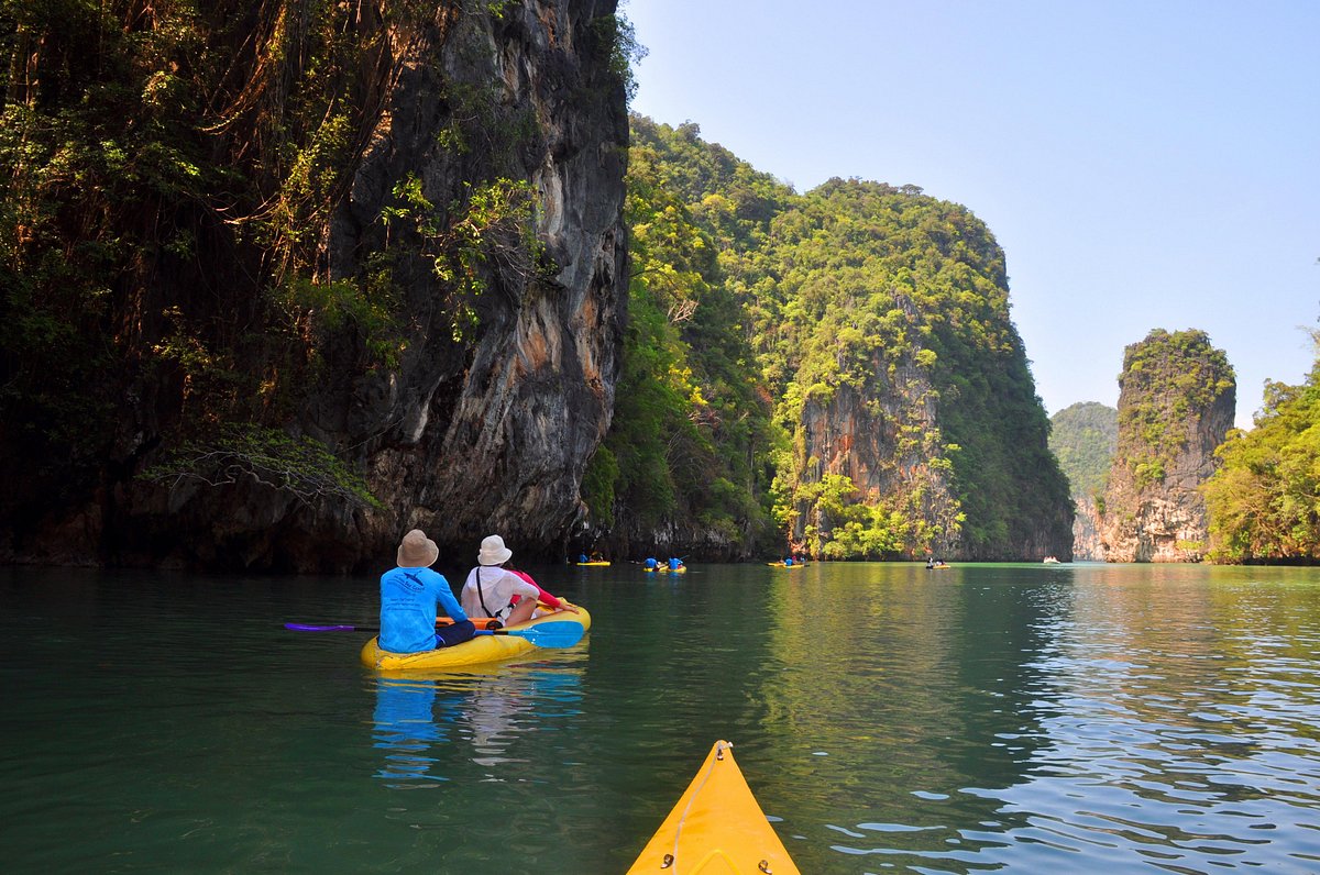 Sea Kayaking In Thailand With John Gray’s Sea Canoe