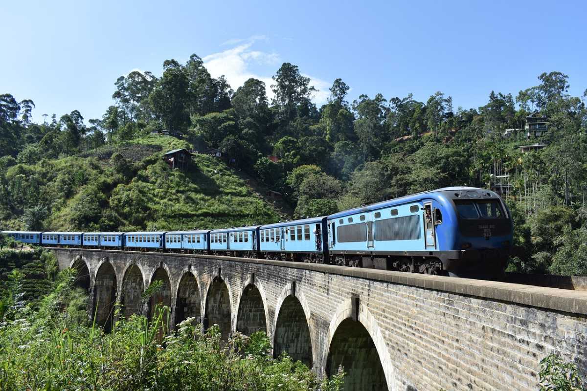 Train Travel In Sri Lanka Tips For Riding The Rails