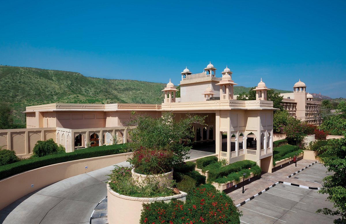 Where To Stay In Jaipur