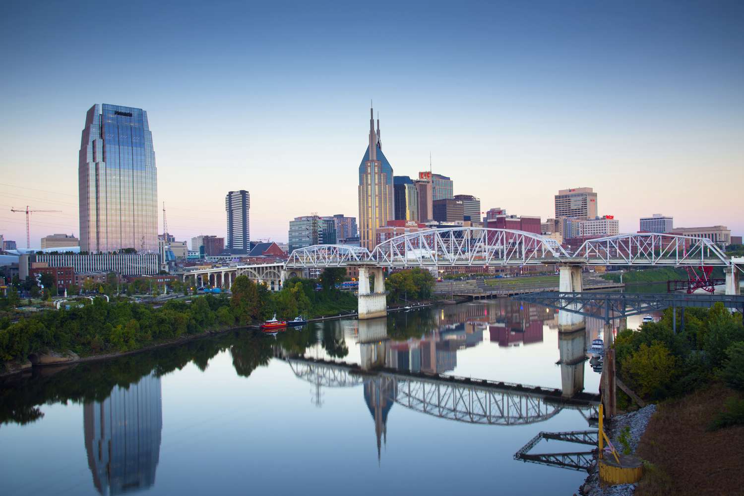 IN-DEPTH Travel Guide: Backpacking Nashville