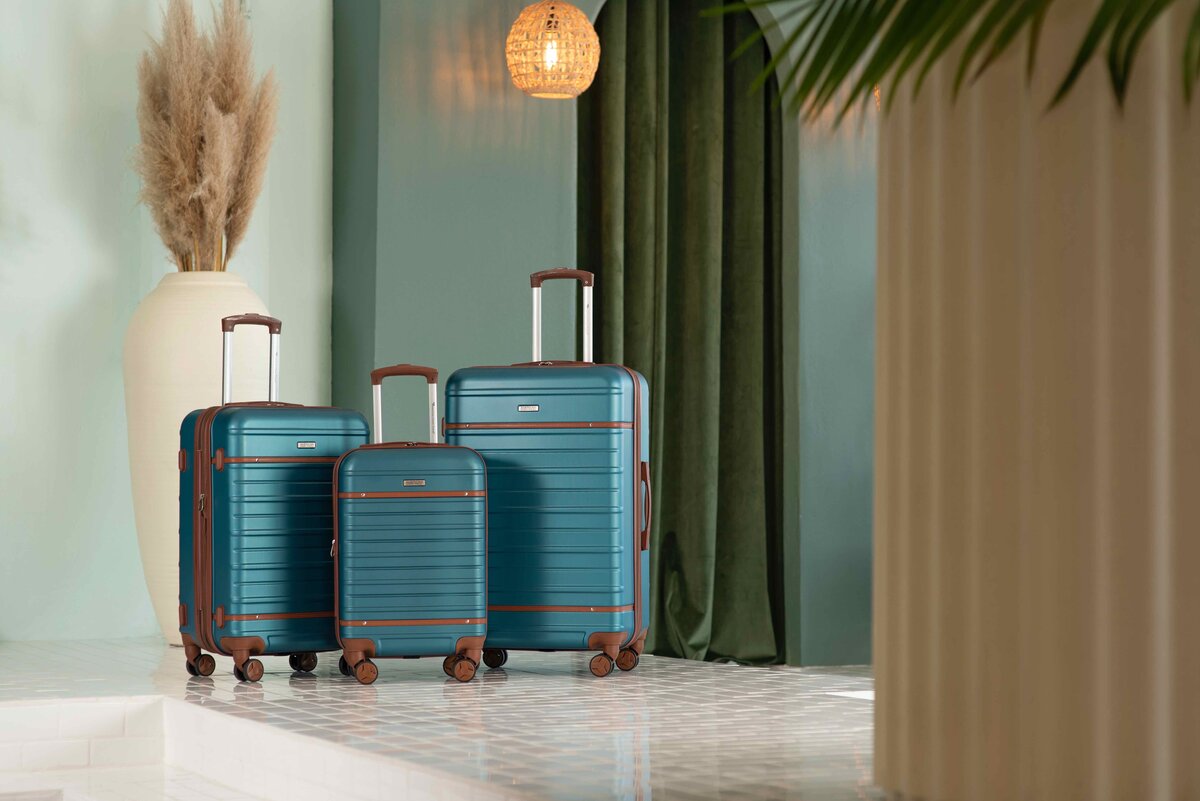 The 15 BEST Luggage Sets To Buy